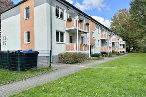 Herzlich Willkommen im frisch renovierten Zuhause mit einem TOP modernen Bad, Tapeten, Oberböden... – Insterburger Str. 45, 44369 Huckarde (Ortsteil), Dortmund – Vorschaubild 1