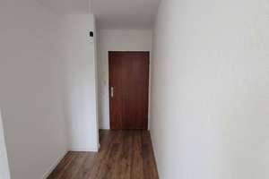 Komplett renovierte, helle 3-Zimmer-Wohnung ca. 77 m² mit Balkon, in Dortmund-Hörde zu v – 44263 Westfalendamm, Dortmund – Vorschaubild 10