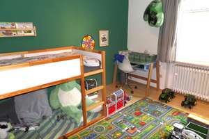 Ruhig gelegene 4-Zimmer-Obergeschoss-Wohnung,  mit Südbalkon, Gartenanteil und Garage – Nelkenstr. 12, 82407 Wielenbach – Vorschaubild 6