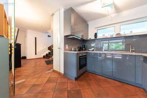 Exklusive Maisonettewohnung mit traumhaftem Weitblick in begehrter Lage von Essen-Heisingen – Die vollständige Adresse der Immobilie erhältst du vom Anbieter., 45259 Heisingen, Essen – Vorschaubild 4