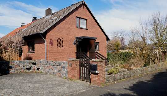 Bild von Einfamilienhaus inkl. Kaltwintergarten im ruhigen Neindorf