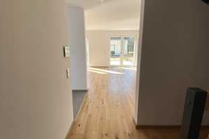 Moderne, neuwertige und großzügige Doppelhaushälfte aus 2022. Stilvolles Wohnen in lichtdurc – Nordshäuser Str. 22a, 34132 Kassel – Vorschaubild 8