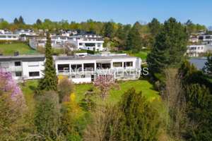 Eleganter Bungalow in Bestlage am Sallerner Berg mit Wellnessoase und beeindruckendem Weitblick ü... – Die vollständige Adresse der Immobilie erhältst du vom Anbieter., 93057 Sallern-Gallingkofen, Regensburg – Vorschaubild 2