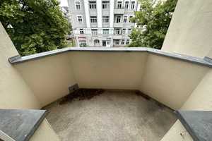 Frei ab 1.8.25 - Schlafräume zum Innenhof - WEST-Balkon - im 2. OG – Barbarossastraße 55, 9112 Chemnitz – Vorschaubild 4