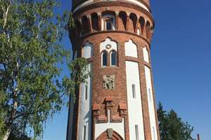 Modernes Wohnen mit Ausblick – Sanierter Wasserturm mit Garten, Aufzug & Pool – Die vollständige Adresse der Immobilie erhältst du vom Anbieter., 17139 Malchin – Vorschaubild 2