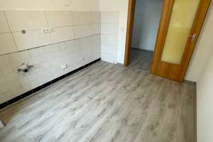 3 Zimmer - gepflegt - Balkon-Dachgeschoss – Wunderstr. 118, 46049 Lirich-Nord, Oberhausen – Vorschaubild 9