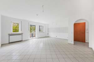 Charmante 2,5 Zimmerwohnung mit Balkon in München-Moosach zum Sofortbezug – Die vollständige Adresse der Immobilie erhältst du vom Anbieter., 80993 Alt-Moosach, München – Vorschaubild 2