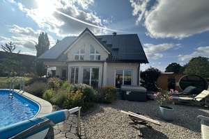 Wohnen wie im Urlaub:
Attraktives Einfamilienhaus mit Pool in Feldrandlage von Welver-Recklingsen! – Die vollständige Adresse der Immobilie erhältst du vom Anbieter., 59514 Welver – Vorschaubild 4