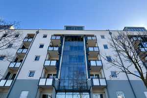 Frisch vermietete 2-Zimmer-Wohnung mit Stellplatz & Balkon – Dresden – Vorschaubild 1