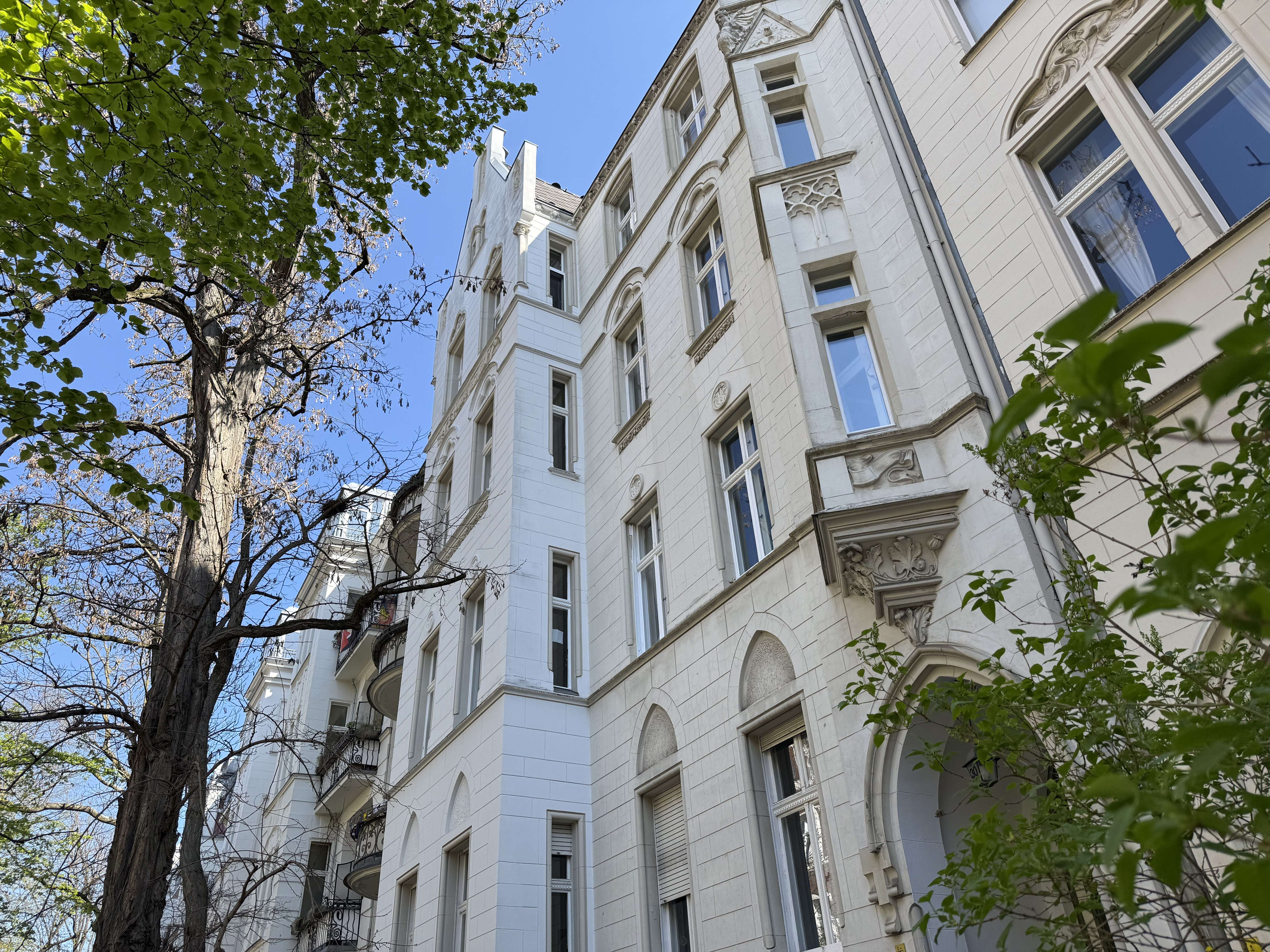 Großzügiges Dachgeschoss im Baudenkmal / bezugsfrei / kein Aufzug, Berlin – Bild 2