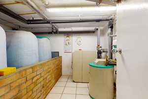 Architektenhaus mit Retro- Charme und Eleganz, gepflegtes Grundstück, Garage, Top Infrastruktur – Halle (Saale) – Vorschaubild 27