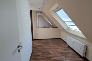 Großzügige Maisonette-Wohnung mit Terrasse, Sauna, Kamin & zwei Stellplätzen in Essen-Frohnhausen – Die vollständige Adresse der Immobilie erhältst du vom Anbieter., 45147 Frohnhausen, Essen – Vorschaubild 18