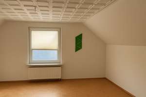 Wohnhaus mit Potential für die ganze Familie – Die vollständige Adresse der Immobilie erhältst du vom Anbieter., 4435 Schkeuditz – Vorschaubild 2