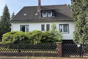Sanierungsbedürftiges EFH mit schönem Grundstück