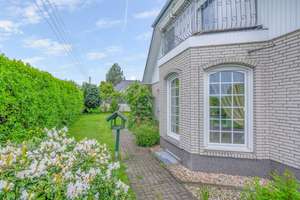 Wunderschönes Einfamilienhaus mit großem Garten & Balkon in Leipzig Burghausen zu verkaufen. – Die vollständige Adresse der Immobilie erhältst du vom Anbieter., 4178 Burghausen-Rückmarsdorf, Leipzig – Vorschaubild 4