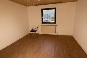 ImmobilienPunkt***Charmantes Haus in Alleinlage – Wohnen mitten in den Weinbergen südlich von Bodenh – Die vollständige Adresse der Immobilie erhältst du vom Anbieter., 55294 Bodenheim – Vorschaubild 7