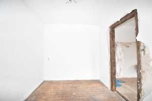 Einfamilienhaus in zentraler Lage zum Selbstausbau ! – Suhl – Vorschaubild 22