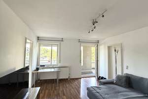 Schöne Wohnung mit großem Balkon in sehr guter Lage – Die vollständige Adresse der Immobilie erhältst du vom Anbieter., 76139 Waldstadt, Karlsruhe – Vorschaubild 3