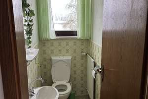 Geräumiges 6-Zimmer-Haus in Eichendorf – Die vollständige Adresse der Immobilie erhältst du vom Anbieter., 94428 Eichendorf – Vorschaubild 9