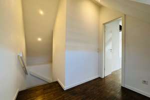 MODERNE TRIFFT ALTBAU-CHARME! _ 4 RÄUME, 2 BÄDER, EINBAUKÜCHE U. DACHTERRASSE IM HERZEN DÜSSELDORFS! – 40476 Golzheim, Düsseldorf – Vorschaubild 20