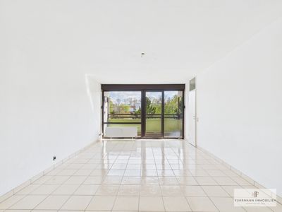 Großzügige 3-Zimmer-Wohnung mit Südwestbalkon, Tiefgaragenstellplatz & Weitblick