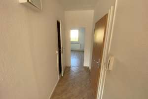 2 Zimmer-Juwel: Balkon, Einbauküche & Fernseher inklusive – Wolgograder Allee 68, 9123 Hutholz, Chemnitz – Vorschaubild 4