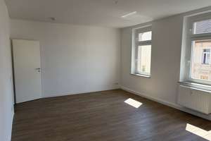Lichtdurchflutete 3-Zimmer-Wohnung in zentraler Lage  – Hauptstraße 29, 4416 Markkleeberg – Vorschaubild 4