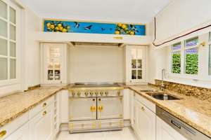 Property thumbnail 12