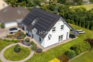 Familienhaus auf 866 Quadratmetern Grundstück – gepflegt, energieeffizient und bezugsbereit – Die vollständige Adresse der Immobilie erhältst du vom Anbieter., 23970 Wismar-Nord, Wismar – Vorschaubild 5