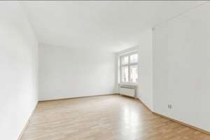 Helle 2-Zimmer-Wohnung mit großzügigem Grundriss & Gestaltungspotenzial – Die vollständige Adresse der Immobilie erhältst du vom Anbieter., 10553 Moabit, Berlin – Vorschaubild 4