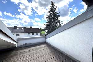 Sonnige und freundliche DG-Wohnung mit Dachterrasse – Die vollständige Adresse der Immobilie erhältst du vom Anbieter., 81739 Waldperlach, München – Vorschaubild 2