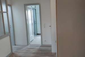 Sanierte 3-Zimmer Wohnung + Dachgeschoss – Die vollständige Adresse der Immobilie erhältst du vom Anbieter., 70499 Weilimdorf (Ortsteil), Stuttgart – Vorschaubild 3