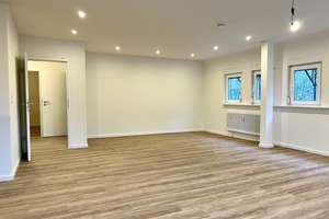 Lichtdurchflutete, kernsanierte 2-Zimmerwohnung mit sonniger Terasse in Toplage (Windberg-Großheide) – Kärntnerstraße 44, 41063 Windberg, Mönchengladbach – Vorschaubild 1