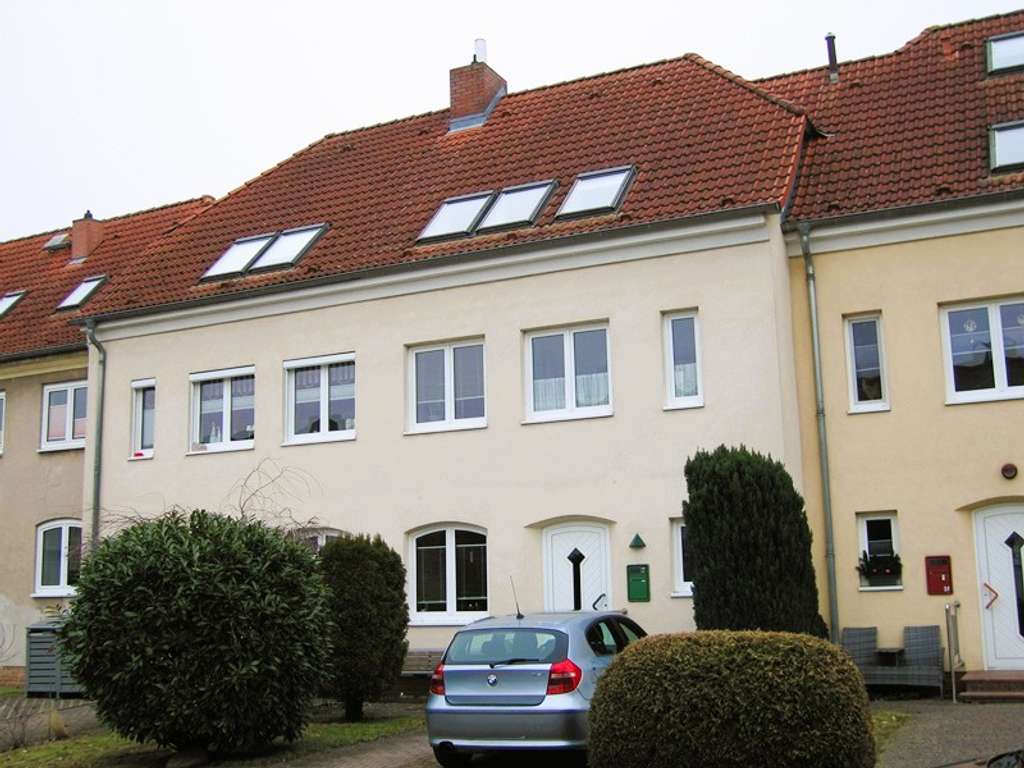 Immobilie in Anklam - gepflegtes Reihenmittelhaus fußläufig vom Klinikum entfernt - Bild 0