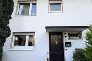 Köln-Weiß!!! Schönes kleines Reihenmittelhaus in ruhiger Lage – Die vollständige Adresse der Immobilie erhältst du vom Anbieter., 50999 Weiß, Köln – Vorschaubild 2