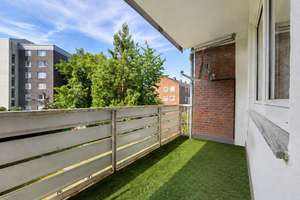 Manchmal braucht das Leben einfach ein Zimmer mehr – 3 Zimmer mit Balkon in Garath
 – 40595 Garath, Düsseldorf – Vorschaubild 2