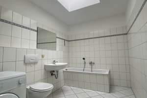 Balkon, Einbauküche und Tageslichtbad mit Wanne!!! – Klausener Straße 8, 39112 Sudenburg, Magdeburg – Vorschaubild 6