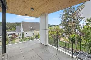 Architektonische DHH in exklusiver Hanglage – modernes Wohnerlebnis in Simmelsdorf – Die vollständige Adresse der Immobilie erhältst du vom Anbieter., 91245 Simmelsdorf – Vorschaubild 5