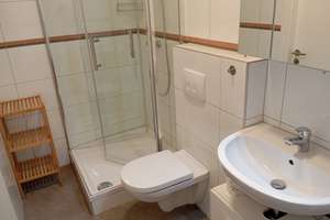 Helle ruhige 2 Zimmer Altbauwohnung generalsaniert – Kreuzgasse 17, 93047 Innenstadt, Regensburg – Vorschaubild 3