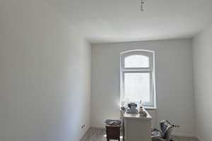 Stilvolle 3-Raum-Wohnung mit Balkon in Wetter (Ruhr) – Rathenaustraße 10, 58300 Ennepe-Ruhr-Kreis – Vorschaubild 6