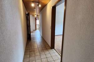4-Zimmer-Dachgeschosswohnung mit großer Wohnküche – Die vollständige Adresse der Immobilie erhältst du vom Anbieter., 72574 Bad Urach – Vorschaubild 6