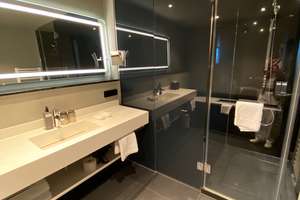 Wohnen mitten in Stuttgart mit tollem Blick –  exklusive 2-Zimmer Wohnung im CLOUD N°7 – 70191 Europaviertel, Stuttgart – Vorschaubild 11