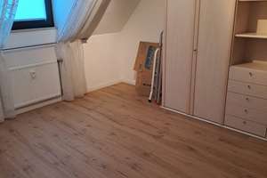 Attraktives Wohnen: 2-Zimmer-Dachgeschosswohnung mit Balkon – Emscherfstr. 11, 42697 Ohligs/Aufderhöhe/Merscheid, Solingen – Vorschaubild 2