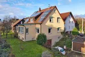 Großzügiges Familienhaus mit Gartenidylle und vielseitigen Nutzungsmöglichkeiten – Heilbronn – Vorschaubild 1