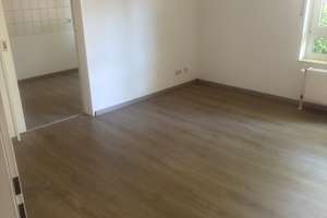 Helle neu renovierte rollstuhlgeeignete Wohnung mit Terrasse/Garten - einziehen wohlfühen – Wattenscheider Hellweg 116, 44869 Westenfeld, Bochum – Vorschaubild 3