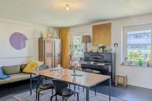 Ein Zuhause mit Charakter | großzügige Maisonette-Wohnung mit Balkon im Herzen Düsseldorfs – 40215 Friedrichstadt, Düsseldorf – Vorschaubild 2