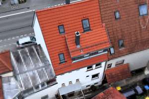 Wohnraum mit Perspektive – Doppelhaushälfte in Reutlingen-Betzingen – Die vollständige Adresse der Immobilie erhältst du vom Anbieter., 72770 Betzingen, Reutlingen – Vorschaubild 2