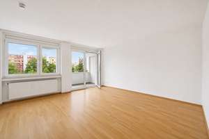 Wohnen zwischen Stadt und Natur: 2-Zimmer-Wohnung mit großem West-Balkon in Neuperlach – Die vollständige Adresse der Immobilie erhältst du vom Anbieter., 81735 Neuperlach, München – Vorschaubild 4