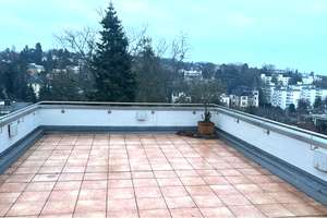 Möblierte Luxuriöse 3‑Zimmer Terrassenwohnung im 3. OG in Wiesbaden mit Traumblickn Nordost