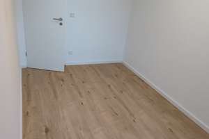 Moderne 3-Zi. inkl Südbalkon + TG-Platz/ Nahe Unterbacher See – 40627 Unterbach, Düsseldorf – Vorschaubild 9